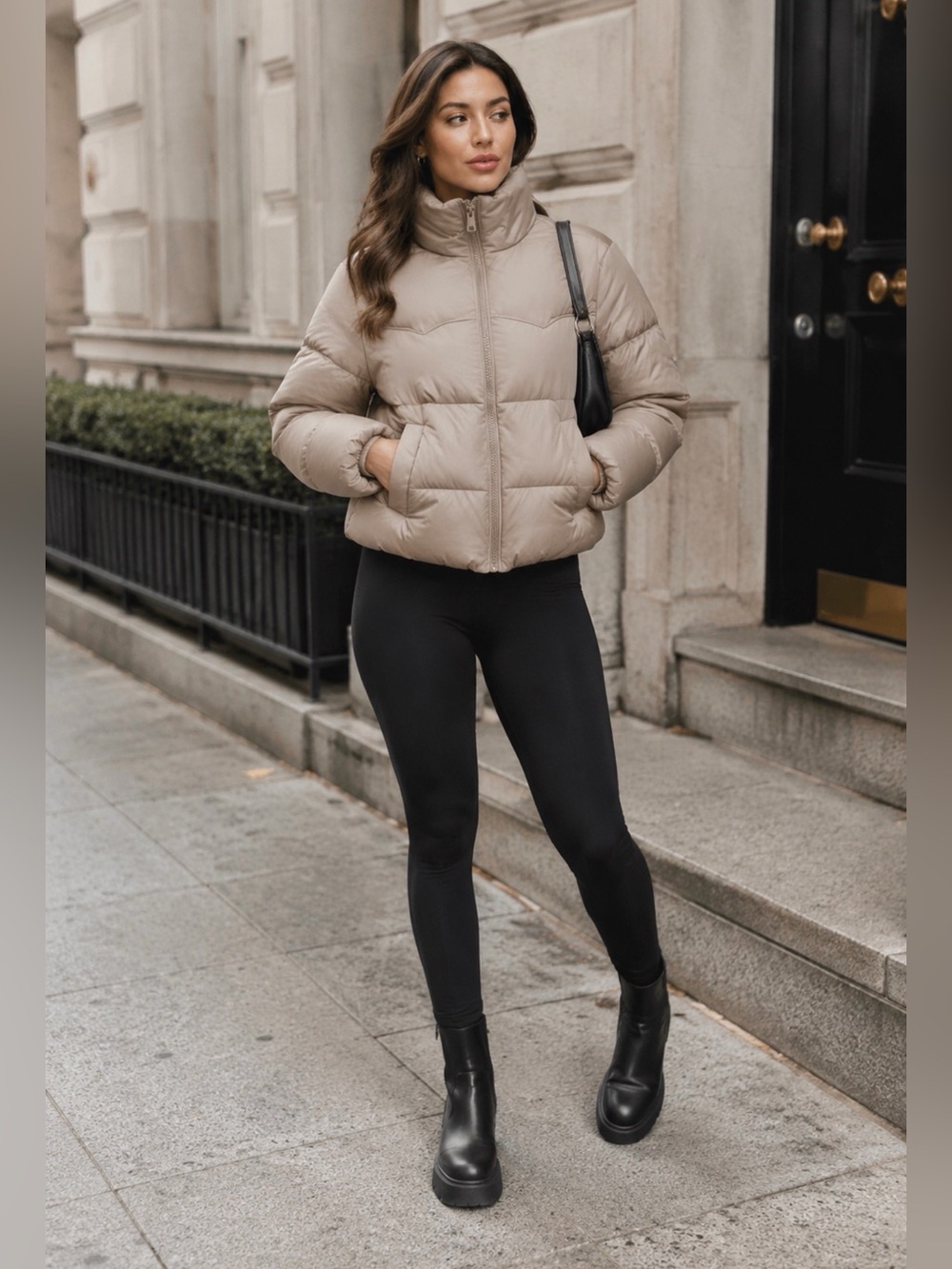 Levi’s Women’s Cream Puffer Jacket NWT